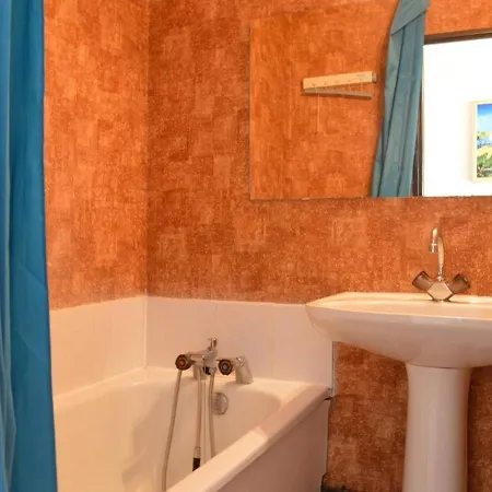 Апартаменты Appt Familial Avec Piscine, Parking A 700m De La - Fr-1-229d-8